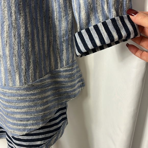NWT Soft Surroundings high/low dusty blue softened stripes tunic Sz L - Picture 6 of 10
